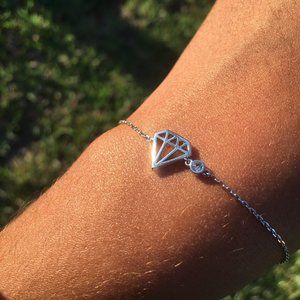 Diamond Shaped Swarovski Chain Bracelet